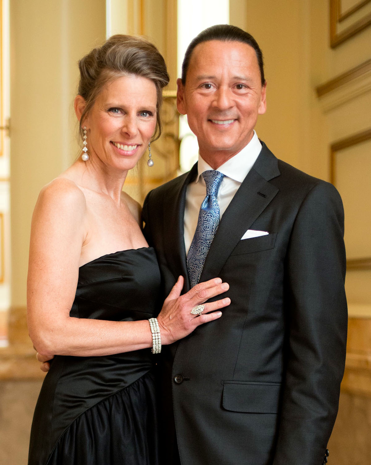 Tina Thorndycraft & Leo Awards President Walter Daroshin